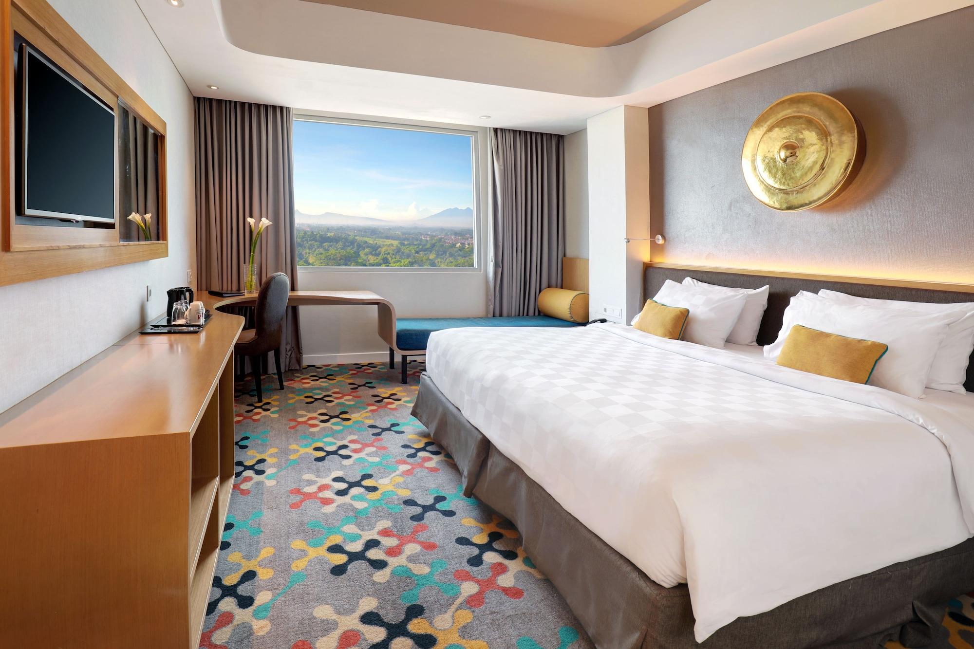 Hotel Ciputra Cibubur Exterior foto