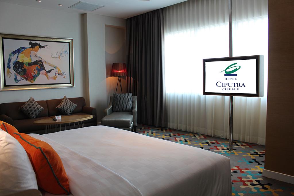 Hotel Ciputra Cibubur Exterior foto