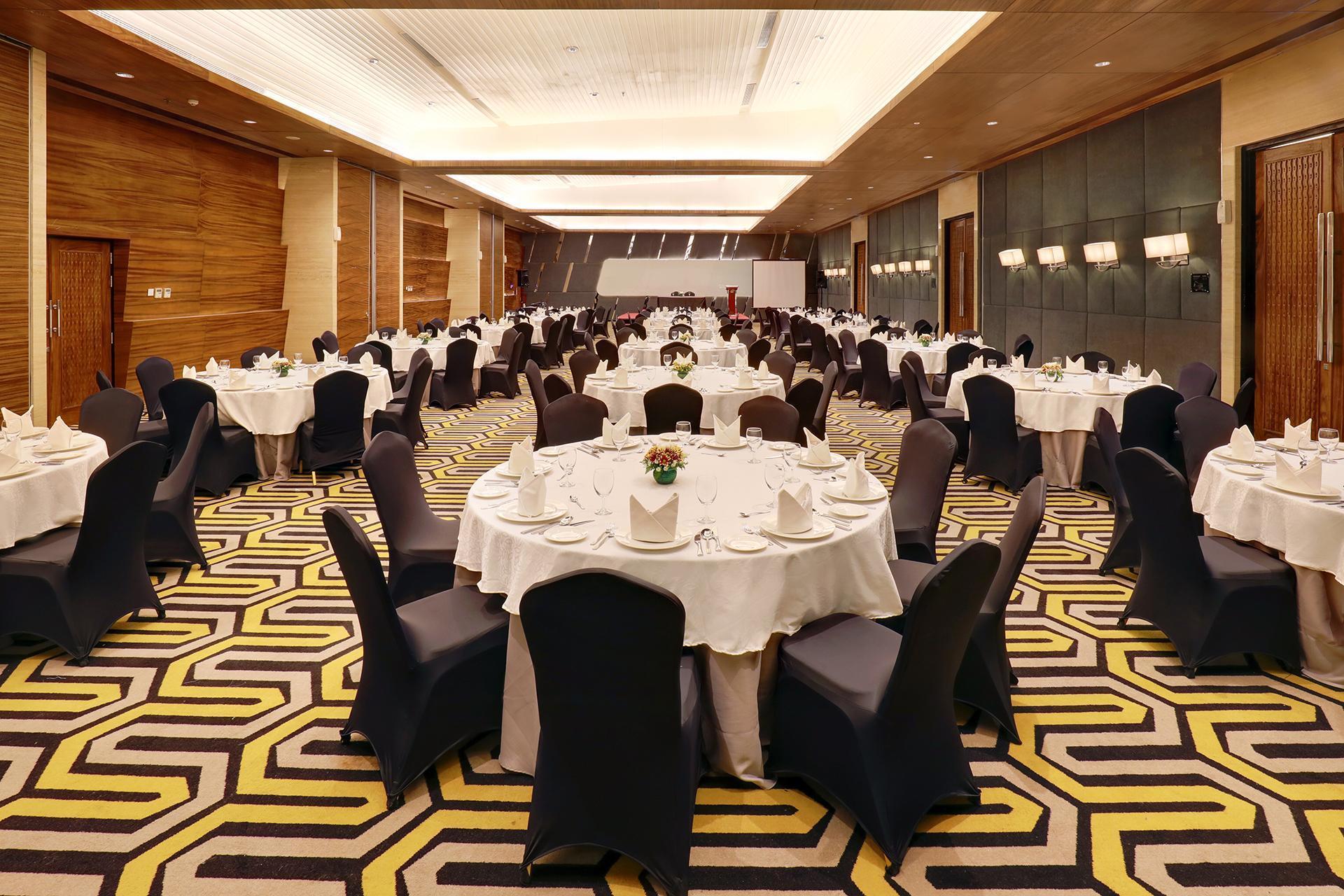 Hotel Ciputra Cibubur Exterior foto